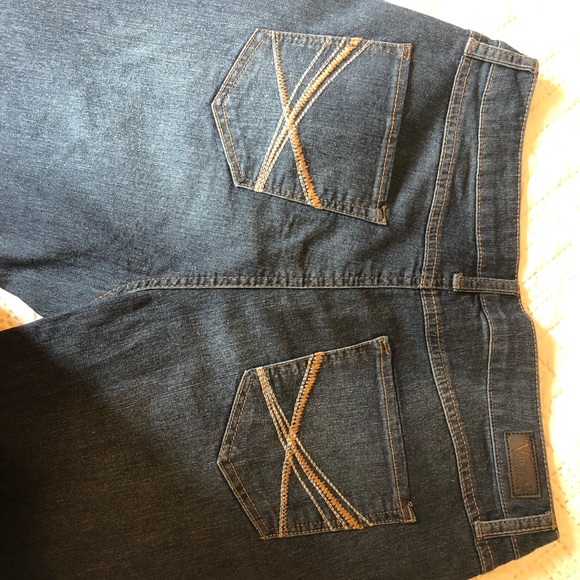 Jeans - Picture 5 of 5